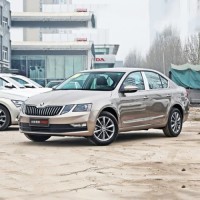 Good Selling skoda Cars in China Gas Vehicle Petrol Cars 2021 2022 2023 Skoda KAROQ OCTAVIA 2 3 A7 used cars skoda For Sale