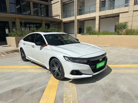 2024 Everbright Hot Selling Hybrid Everbright Accord CVT Engine 2.0 T LHD 5 Seats