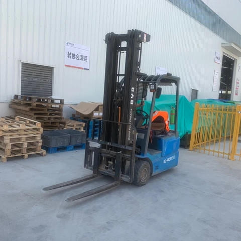 New energy Forklift BYD Brand pure electric forklift in large stock CPD25