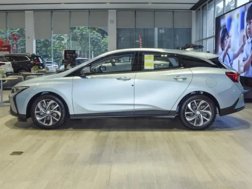 Central Asia Promotion Price Buick VELITE 6 PHEV Hybrid Car 1.5L